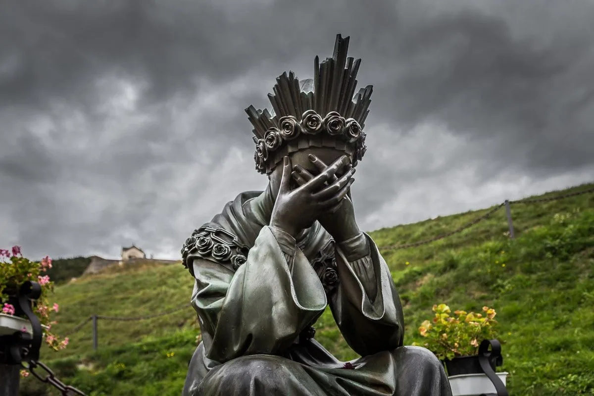 O segredo de la salette: as mensagens de melanie e maximin e a controvérsia de 1879