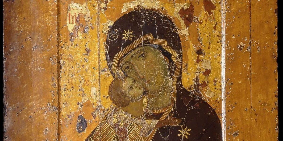 Ícone bizantino da Theotokos de Vladimir, a Virgem Maria Mãe de Deus com o Menino Jesus encostado ao seu rosto (pormenor)